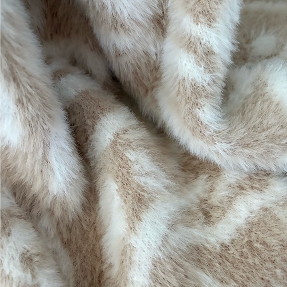 🌺 MINK PINK animal print Cardigan ~ size small - Picture 3 of 5